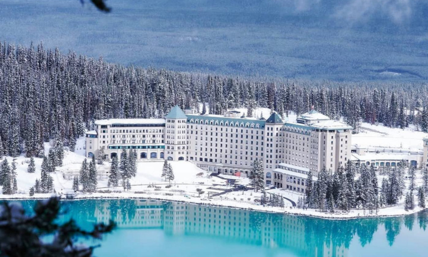 4-Day Fairmont Luxury Winter Rockies Tour Package with Airport Pick up, stay 3 nights at Fairmont Hotels, visiting Banff , Lake Louise, Marble Canyon and Yoho National Park