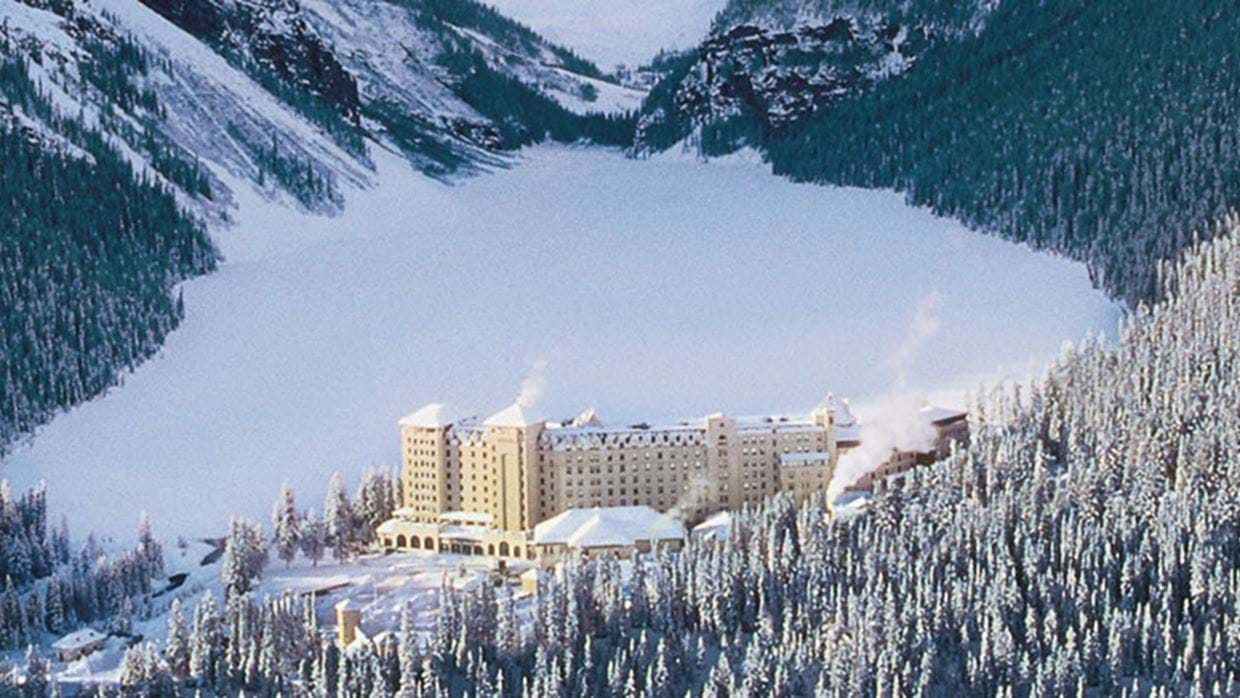 3-Day Rocky Mountain Snow Adventure，Explore Johnston Canyon and Marble Canyon+ Marvel at the fairytale world of Lake Louise ，Complimentary airport pickup in Calgary