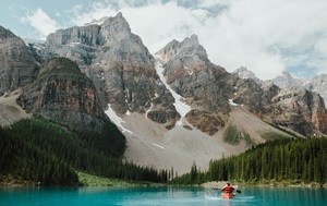 Day trip to Lake Louise, Moraine Lake, Emerald Lake and Natural Bridge from Calgary